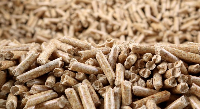 https://depi-prd.s3.amazonaws.com/filer_public_thumbnails/filer_public/7d/32/7d32fb5e-6869-4671-b06e-548ff87be828/depi_pellets_welle_rgb_191205_web_1.jpg__640x350_q90_crop-smart_subject_location-1155%2C825_subsampling-2.jpg